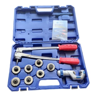 Труборасширитель СТ-100M (10-12-16-19-22-25-28мм) с труборезом, гратоснимателем