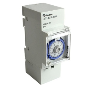 Таймер механический суточный 12.01.8.230 Finder